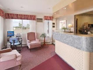 Ramada Limited Dawson Creek Hotell Eksteriør bilde